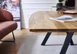 Titelseite -Boutique-Restaurantmöbelgeschäft 555248